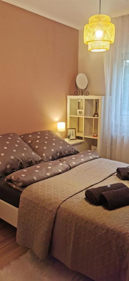 Mediterrania Apartment Кестхей Экстерьер фото